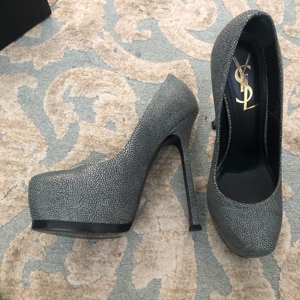 YSL Only worn twice - Picture 4 of 6